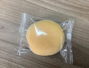 饼干包装机_自动包装机-带托盒饼干袋式包装设备-枕式包装机